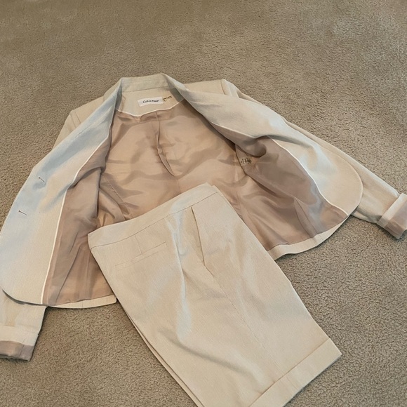 Calvin Klein Chic Beige Blazer and Short Set - Picture 6 of 14